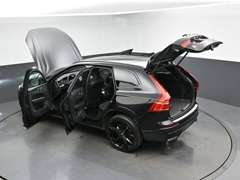 Used 2024 Volvo XC60 B5 Ultimate w/ Protection Package Premier AWD/4WD image 52