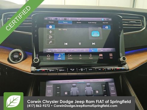 Used 2022 Jeep Grand Wagoneer Series III w/ Rear Seat Video Group 1 AWD/4WD image 23