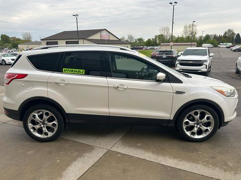 Used 2015 Ford Escape Titanium w/ Equipment Group 301A AWD/4WD image 4
