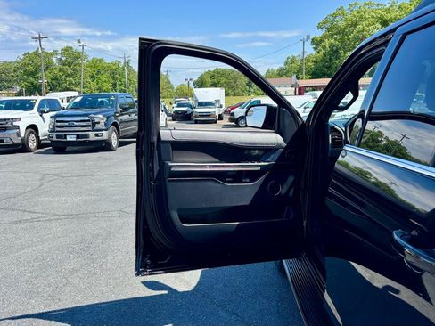 Used 2019 Ford Expedition Max XLT AWD/4WD image 13