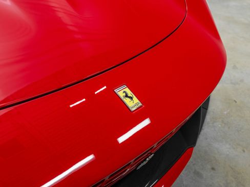 Certified 2025 Ferrari Roma Base image 45