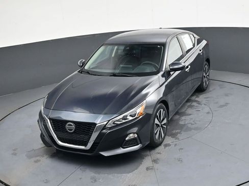Used 2022 Nissan Altima 2.5 SV image 31