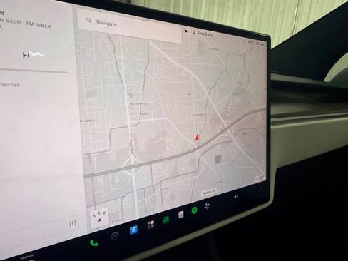 Used 2022 Tesla Model X AWD/4WD image 34