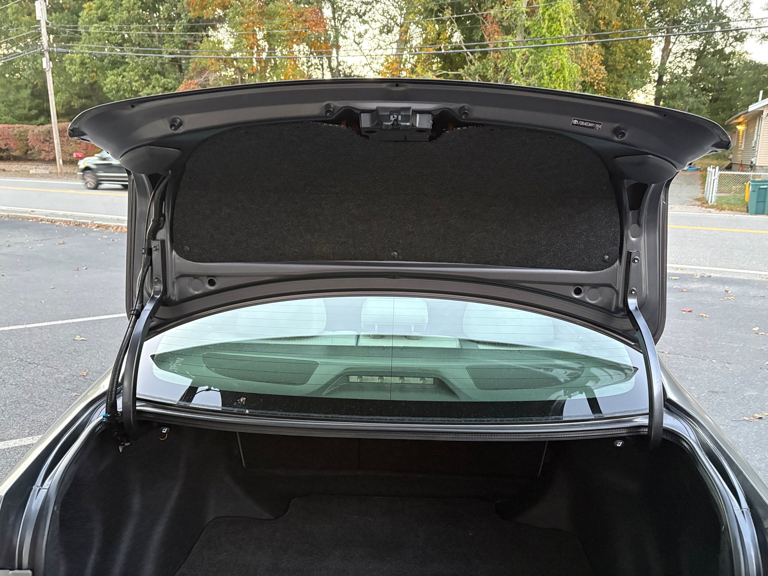 Used 2010 Toyota Corolla LE w/ All Weather Guard Pkg FWD image 17