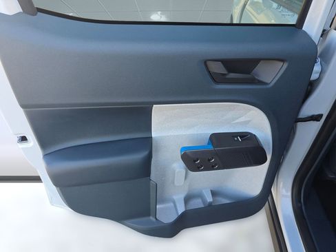 New 2025 Ford Maverick XLT image 26