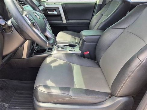 Used 2022 Toyota 4Runner SR5 Premium w/ Moonroof Package RWD image 13