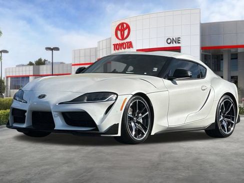 Used 2020 Toyota Supra w/ Driver Assist Package RWD image 10