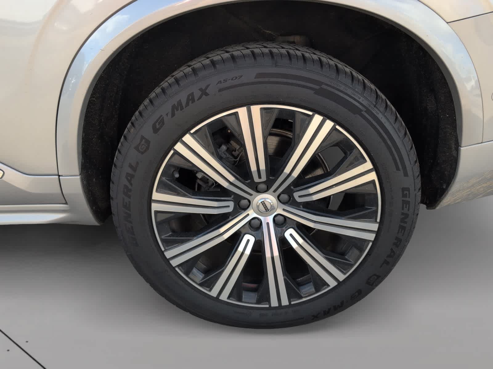 Used 2024 Volvo XC90 B6 Plus w/ Protection Package Premier AWD/4WD image 22