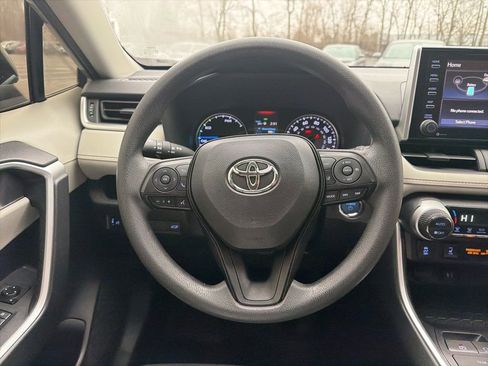Used 2019 Toyota RAV4 XLE image 13