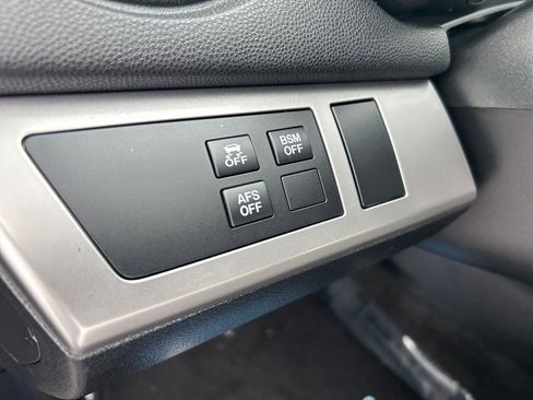 Used 2013 MAZDA MAZDA3 i Grand Touring image 21