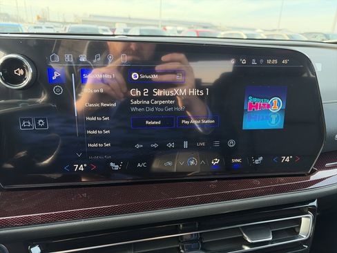 New 2026 Chevrolet Traverse Z71 w/ Enhanced Driving Package image 22