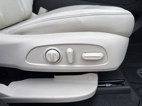 Certified 2024 Buick Enclave Essence w/ Technology Package image 50