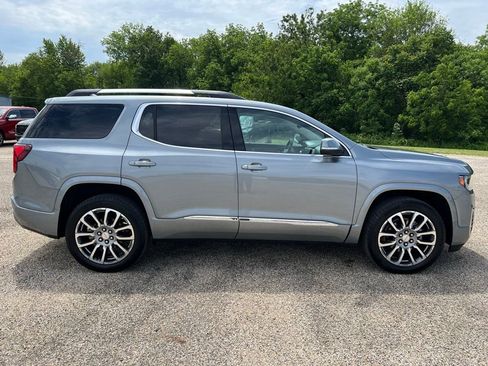 Used 2023 GMC Acadia Denali w/ Denali Ultimate Package AWD/4WD image 8