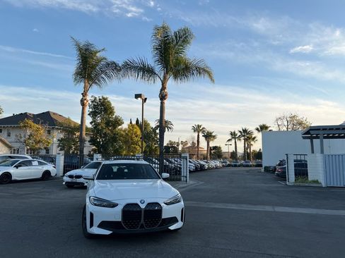 Certified 2023 BMW i4 eDrive35 image 3