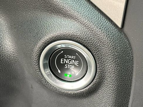 Used 2019 Chevrolet Silverado 1500 LT w/ Texas Edition AWD/4WD image 21
