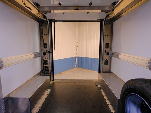 New 2025 Chevrolet Brightdrop 400 image 20