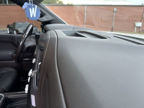 Used 2020 GMC Sierra 3500 Denali w/ Denali Ultimate Package image 32