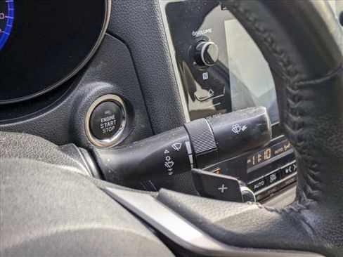 Used 2018 Subaru Legacy 2.5i Limited image 21