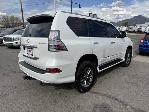 Used 2019 Lexus GX 460 Premium w/ Premium Package image 5