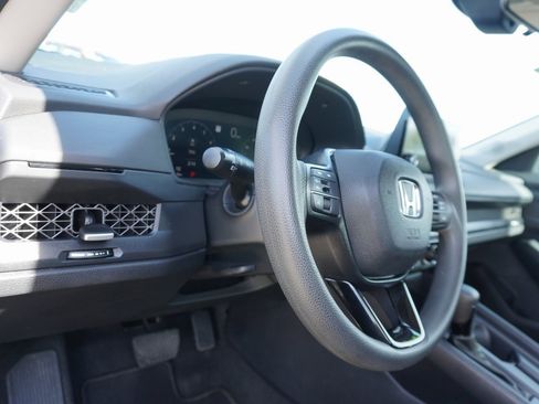 Used 2023 Honda Accord EX image 14