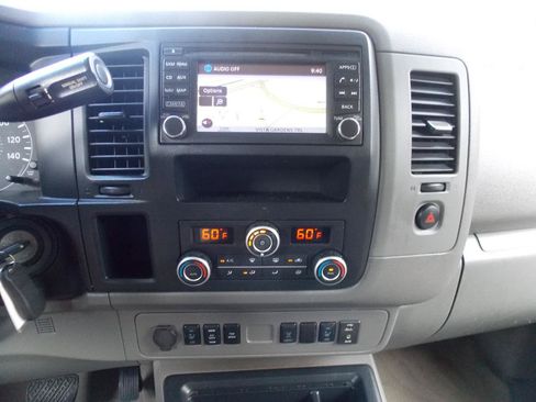 Used 2020 Nissan NV 3500 SL RWD image 9