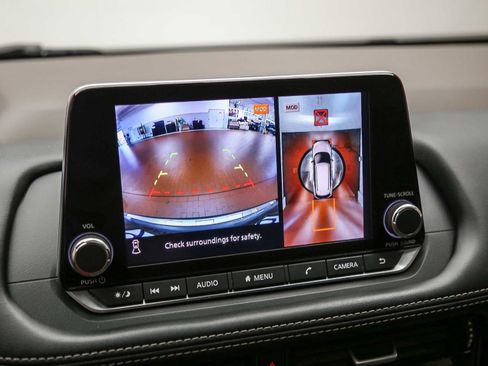 Used 2022 Nissan Rogue SL FWD image 25