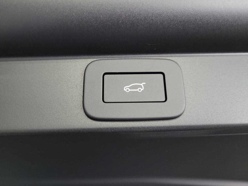 New 2026 Land Rover Range Rover Long Wheelbase SE AWD/4WD image 32