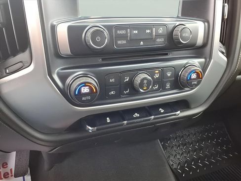 Used 2018 GMC Sierra 1500 SLE w/ SLE Value Package image 11