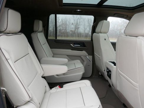 New 2026 GMC Yukon XL Denali image 11