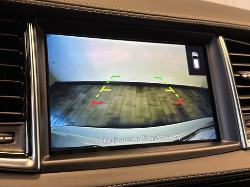 New 2025 INFINITI QX50 Luxe image 17