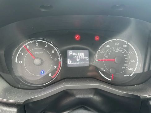 Used 2018 Subaru Crosstrek 2.0i Premium AWD/4WD image 30
