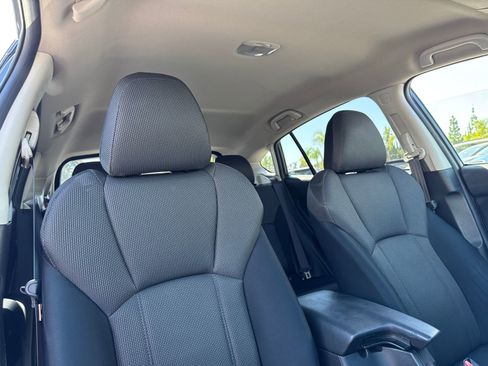 Used 2023 Subaru Crosstrek 2.0i AWD/4WD image 10