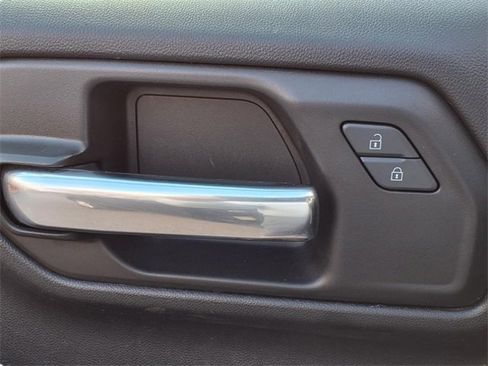 Used 2022 Chevrolet Silverado 1500 Custom image 25