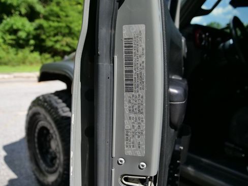 Used 2019 Jeep Wrangler Rubicon AWD/4WD image 53