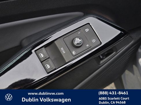 Used 2023 Volkswagen ID.4 Pro S image 11