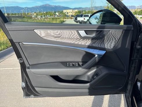 Used 2024 Audi A6 Premium Plus image 17