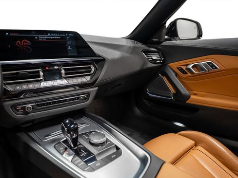 Used 2023 BMW Z4 sDrive30i w/ Premium Package image 50