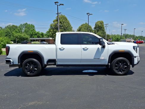 Used 2025 GMC Sierra 2500 AT4 w/ AT4 Premium Plus Package AWD/4WD image 26
