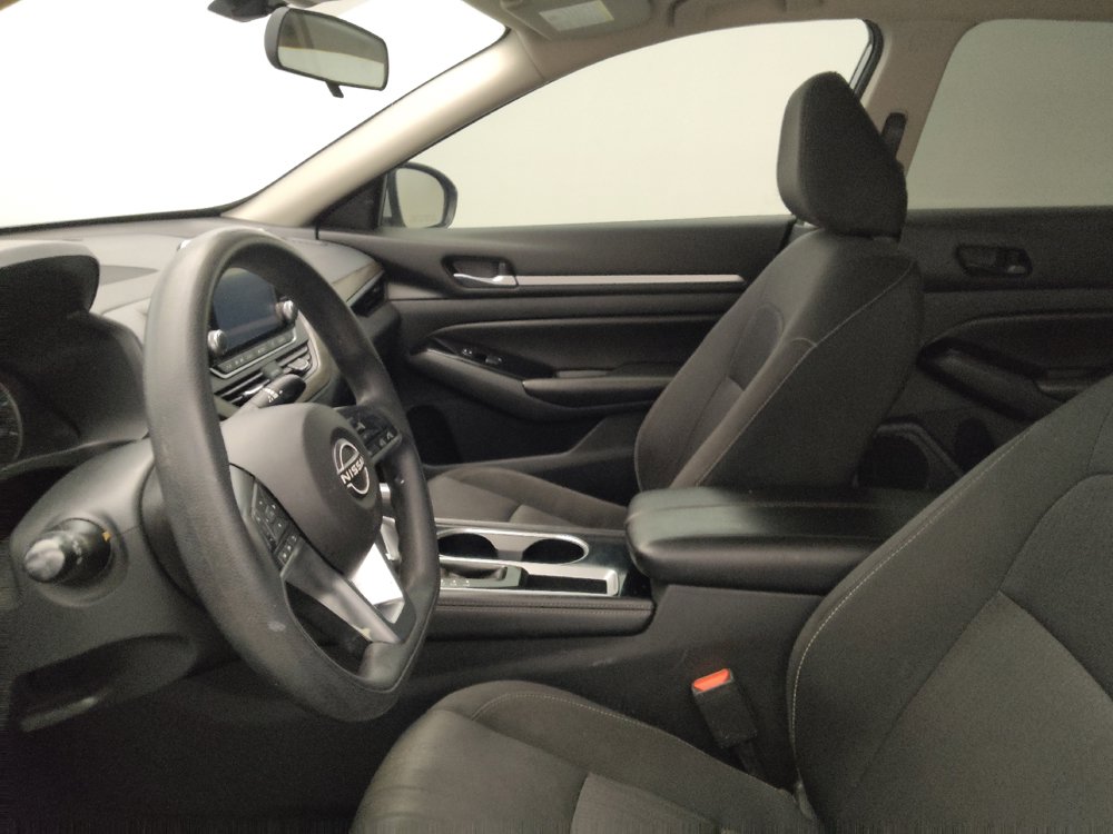 Used 2023 Nissan Altima 2.5 SV FWD image 17