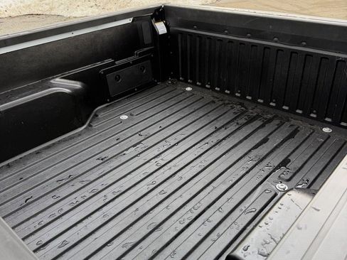 Certified 2022 Toyota Tacoma SR image 29