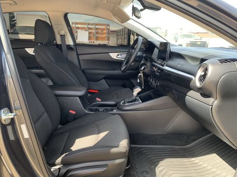 Used 2023 Kia Forte LXS w/ LXS Technology Package FWD image 26