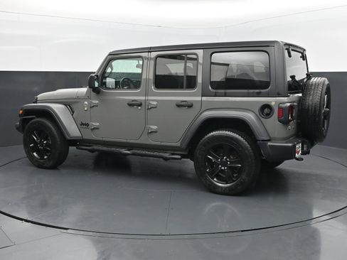 Used 2019 Jeep Wrangler Unlimited Sport AWD/4WD image 3