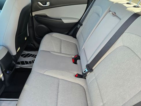 Certified 2023 Hyundai Kona SE image 11