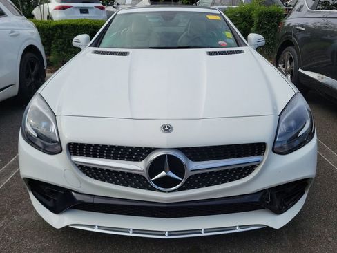 Used 2020 Mercedes-Benz SLC 300 image 3