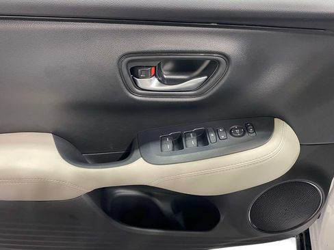 New 2027 Honda HR-V LX image 17