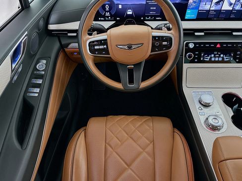 Used 2025 Genesis GV80 3.5T Prestige image 21