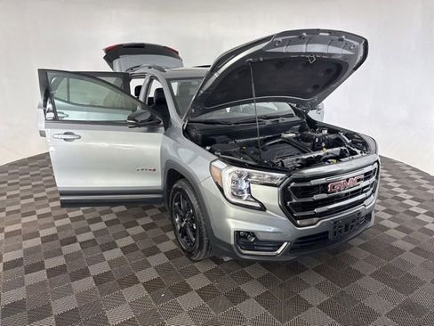Used 2023 GMC Terrain AT4 w/ Tech Package AWD/4WD image 15