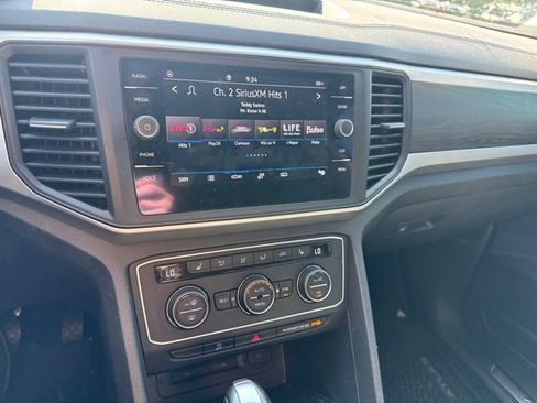 Used 2021 Volkswagen Atlas SE FWD image 14