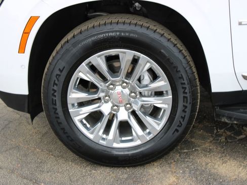 Used 2025 GMC Yukon Denali image 22