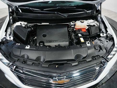 Used 2022 Chevrolet Traverse LT w/ LPO, Floor Liner Package image 45